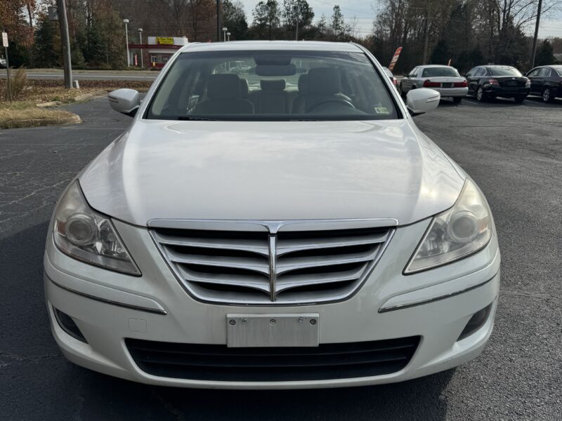 2011 HYUNDAI GENESIS