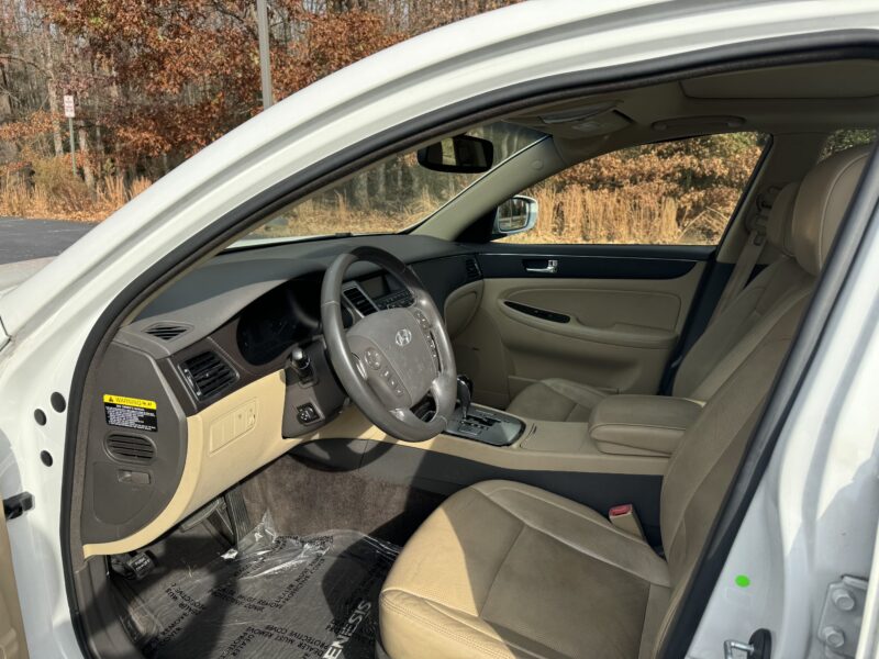 2011 HYUNDAI GENESIS