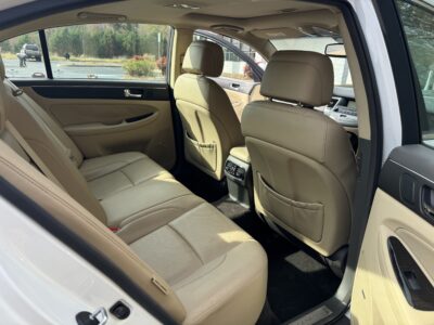 2011 HYUNDAI GENESIS